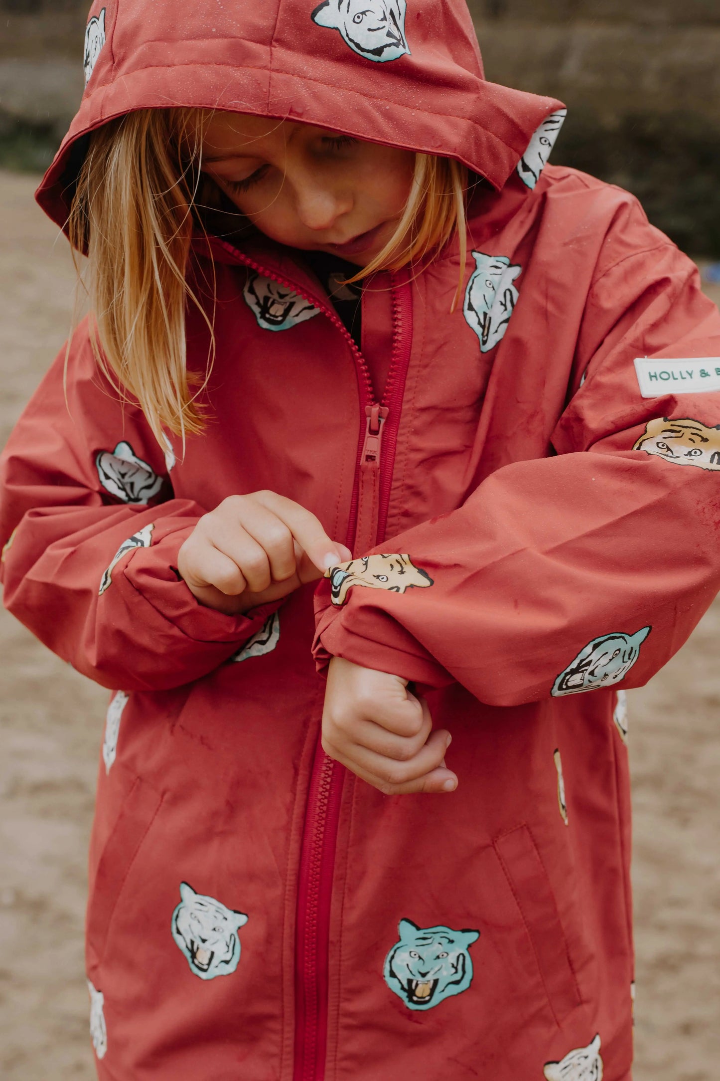 Tiger Color Changing Raincoat Hollyandbeauu