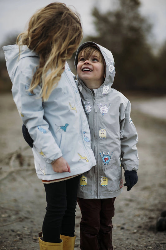 Parenting-Outdoor-Play-Why-There-s-No-Such-Thing-as-Bad-Weather www.hollyandbeau.com